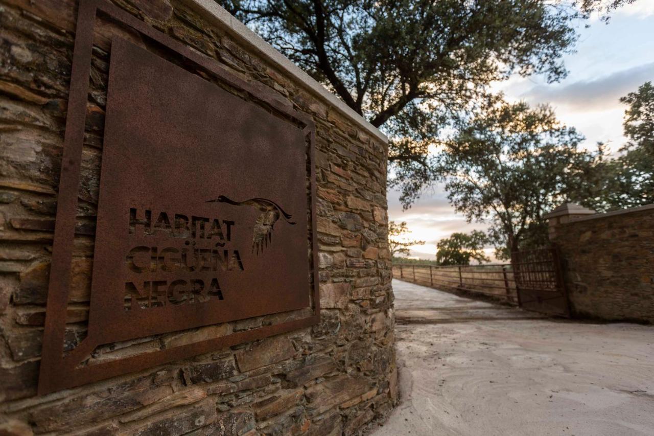 Habitat Cigueena Negra Valverde del Fresno Exteriör bild